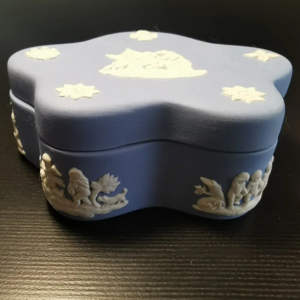 Wedgwood 1957 jasperware